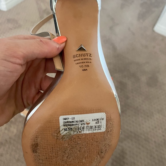 Schutz Cady Lee sz 10.5 silver heels - Picture 4 of 4